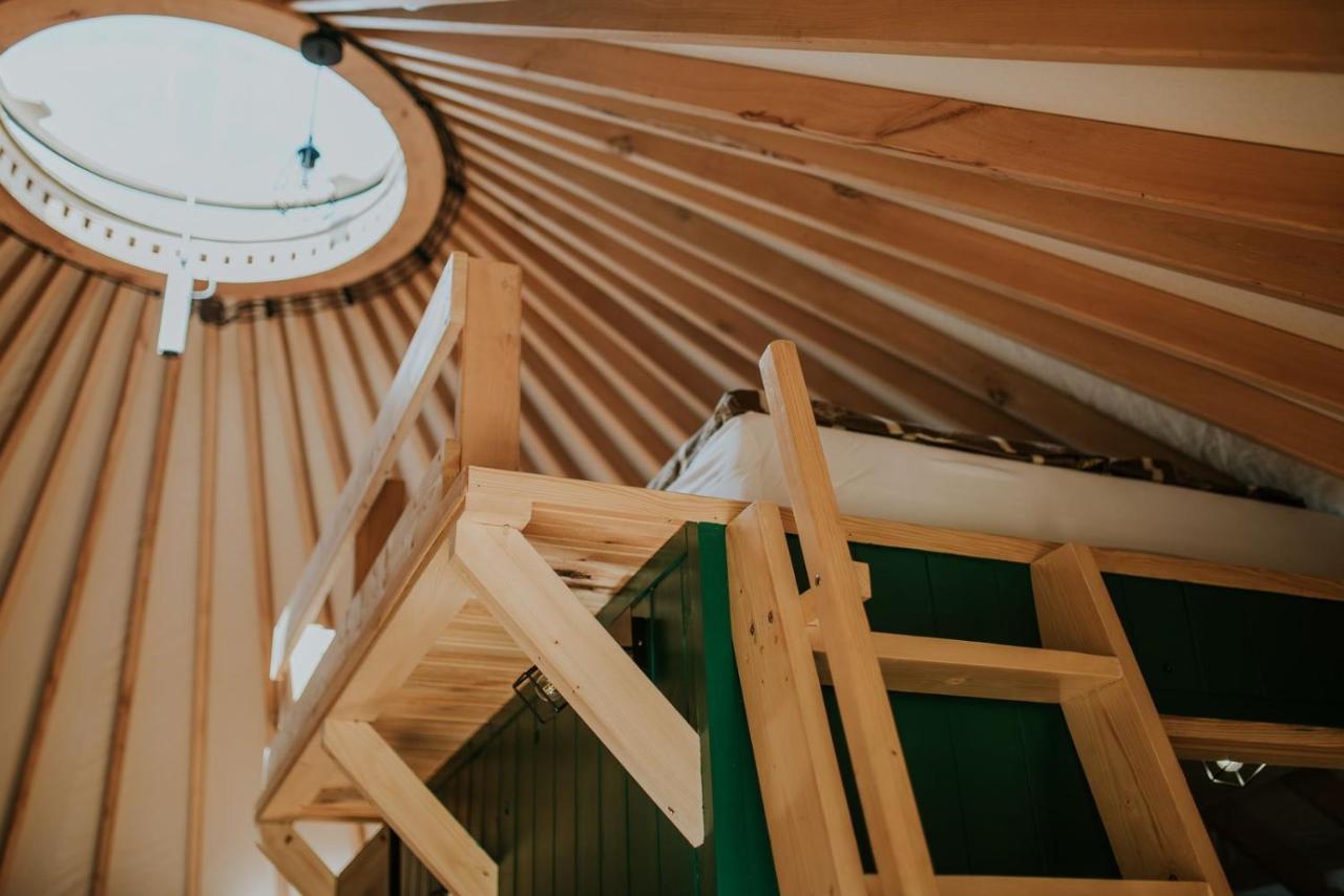 Aloha Glamp - Okragle Domki Przy Rzece - Balia I Sauna - Energylandia Zagornik Luaran gambar