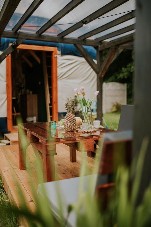 Aloha Glamp - Okragle Domki Przy Rzece - Balia I Sauna - Energylandia Zagornik Luaran gambar