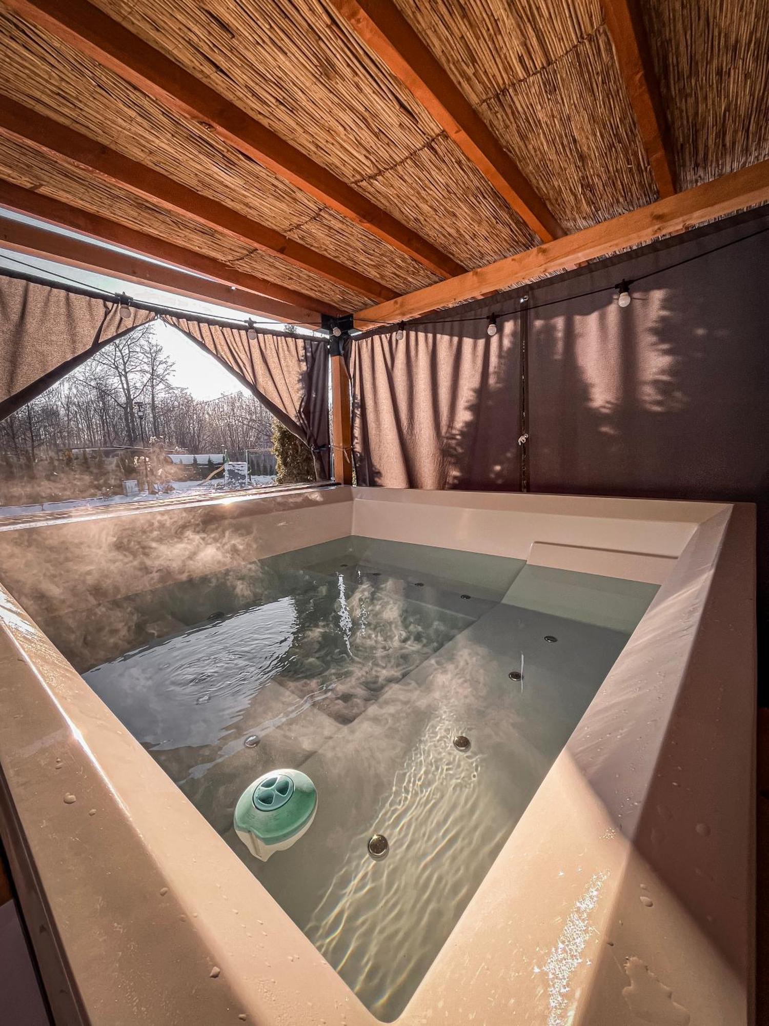 Aloha Glamp - Okragle Domki Przy Rzece - Balia I Sauna - Energylandia Zagornik Luaran gambar